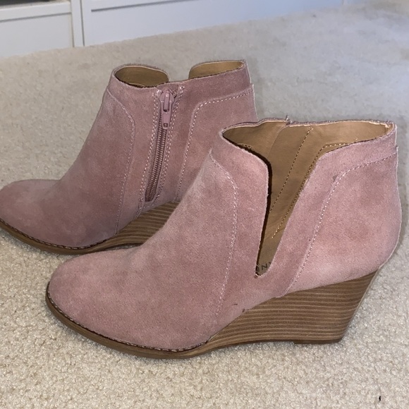 Lucky Brand Dusty Pink Booties - Picture 3 of 4